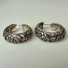 Load image into Gallery viewer, Vintage Jezlaine Sterling Floral Repousse Cutout Hoop Earrings (1")
