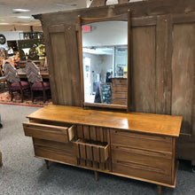 Load image into Gallery viewer, American of Martinsville MCM Dresser w/Mirror (76x72x19)
