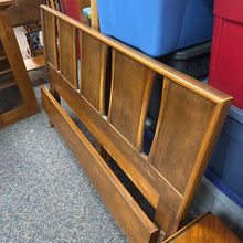 Load image into Gallery viewer, American of Martinsville MCM Full Headboard / Footboard / Rails Bed 6 (37x50)
