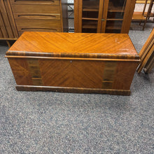 Load image into Gallery viewer, Lane Cedar Chest (19x47x19)
