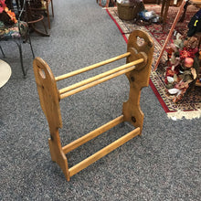 Load image into Gallery viewer, Towel / Quilt Rack (31x26x8)
