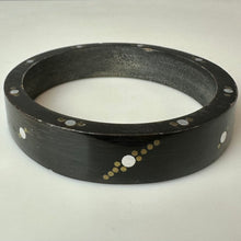 Load image into Gallery viewer, Vintage Horn Silver &amp; Brass Inlay Pattern Bangle Bracelet (8" Circumference)

