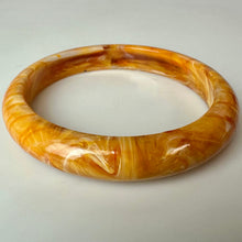 Load image into Gallery viewer, Vintage Orange White Swirl Acrylic Bangle Bracelet (8" Circumference)
