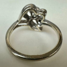 Load image into Gallery viewer, 14K White Gold Diamond Vintage Engagement Ring sz 5 (2.6g)
