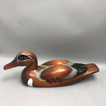Load image into Gallery viewer, Wood Duck Decoy Figurine (6x15x4)
