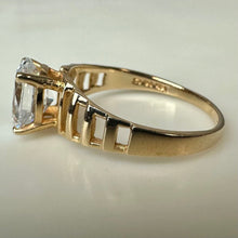 Load image into Gallery viewer, 14K Gold Cubic Zirconia Engagement Ring sz 8 (2.8g)
