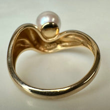Load image into Gallery viewer, 14K Gold Pearl Ring sz 8 (4.9g)
