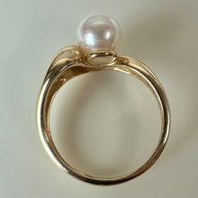 Load image into Gallery viewer, 14K Gold Pearl Ring sz 8 (4.9g)

