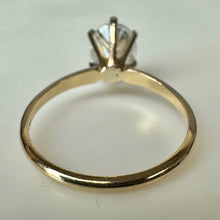Load image into Gallery viewer, 14K Gold Cubic Zirconia Engagement Ring sz 8 (2.8g)
