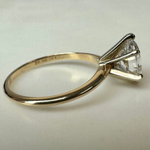 Load image into Gallery viewer, 14K Gold Cubic Zirconia Engagement Ring sz 8 (2.8g)
