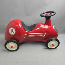 Load image into Gallery viewer, Radio Flyer Model 8 Little Red Roadster (15.5x25x11.5)
