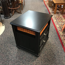 Load image into Gallery viewer, Hamma Tables Black End Table (24x24x26)
