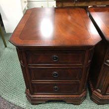 Load image into Gallery viewer, Fine Furniture Nightstand 3 Drawer (26x23x28)
