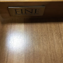 Load image into Gallery viewer, Fine Furniture Nightstand 3 Drawer (26x23x28)

