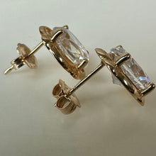 Load image into Gallery viewer, 14K Gold Cubic Zirconia Stud Earrings (2.3g)
