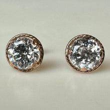 Load image into Gallery viewer, 14K Rose Gold Cubic Zirconia Stud Earrings (1.1g)
