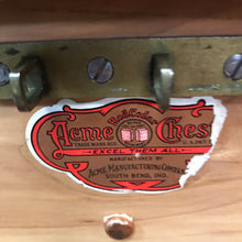 Load image into Gallery viewer, Cedar Chest (15x41x18)
