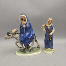 Load image into Gallery viewer, Goebel Flight Into Egypt Figurine 2pc Set (7")
