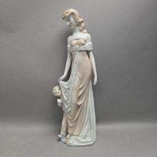 Load image into Gallery viewer, Porcelain Mother &amp; Child Figurine (14")
