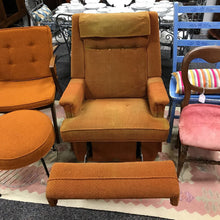 Load image into Gallery viewer, Mid-Century Modern Orange Recliner AS IS (39x28x35)
