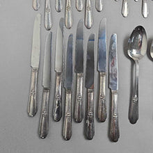 Load image into Gallery viewer, Wm Rogers Silverplate Flatware Set - Memory-Hiawatha (56pc)
