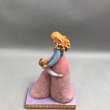 Load image into Gallery viewer, Jim Shore "I love You" Mom &amp; Daughter Heartwood Creek Figurine (10")(2 Available)
