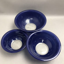 Load image into Gallery viewer, Vintage Set Of 3 Pyrex Cobalt Blue Nesting Mixing Bowls (10",8.5",7")
