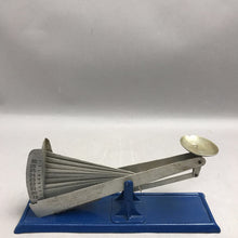 Load image into Gallery viewer, Vintage Acme Egg-Grading Scale, PAT, June 24, 1924 The Specialty MFG Co. USA (10")
