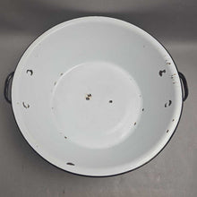 Load image into Gallery viewer, White &amp; Black Enamel Tub/Basin (As-Is) (5.5x16x18)
