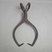 Load image into Gallery viewer, Gifford-Wood Co. Cast Iron Log/Ice Tongs Long (16")
