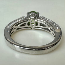 Load image into Gallery viewer, Sterling Peridot White Topaz Ring sz 7
