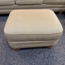 Load image into Gallery viewer, Flexsteel Ottoman (36x60x39)
