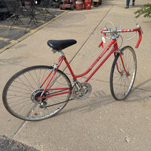 Load image into Gallery viewer, Schwinn Varsity 10 Speed Bike
