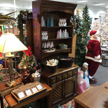 Load image into Gallery viewer, Thomasville Cabinet w/Hutch (80x32x19)

