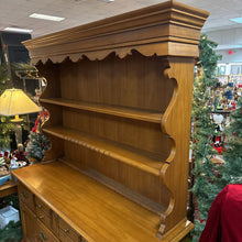Load image into Gallery viewer, Drexel Buffet / Hutch (77x60x20)
