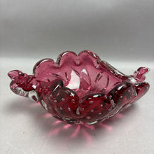 Load image into Gallery viewer, Large Cranberry Art Glass Conch Shell Bowl (4x10x7)
