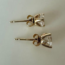 Load image into Gallery viewer, 14K Gold Cubic Zirconia Stud Earrings (1.0g)
