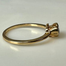 Load image into Gallery viewer, 10K Gold Diamond Heart Ring sz 6.5 (1.3g)

