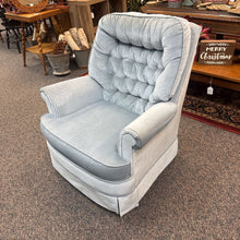 Load image into Gallery viewer, Blue 360 Recliner (34x31x25)
