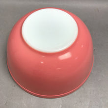 Load image into Gallery viewer, Vintage Pyrex Pink Flamingo Mixing Bowl #403 2.5 Quart Made in USA
