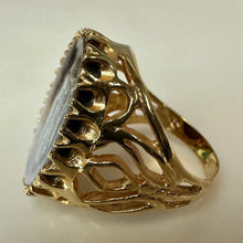 Load image into Gallery viewer, Vintage Goldtone Carved Abalone Angel Cameo Ring sz 6
