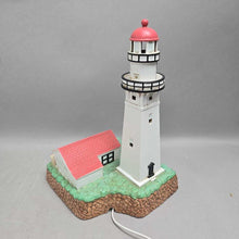 Load image into Gallery viewer, Lefton Historic American Lighthouse Collection Lamp - Diamond Head, HI (11.5")
