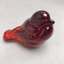 Load image into Gallery viewer, Fenton Ruby Red Songbird - Vintage Amberina Glass Songbird Paperweight (4")
