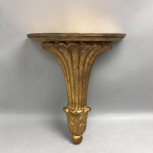 Load image into Gallery viewer, Vintage Italian Style Gold Wall Sconce (14x11)
