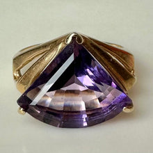 Load image into Gallery viewer, 14K Gold Amethyst Ring sz 6 (3.6g)

