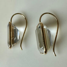 Load image into Gallery viewer, 14K Gold White Topaz 0.75" Earrings (5.0g)
