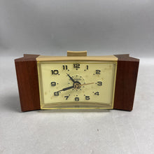 Load image into Gallery viewer, Vintage Sunbeam Alarm Clock (4x7x2)
