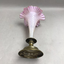Load image into Gallery viewer, Victorian Epergne Horn Trump Vase (8.75")
