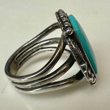 Load image into Gallery viewer, Vintage Waldeck Johnson Navajo Sterling Turquoise Flower Setting Ring sz 6
