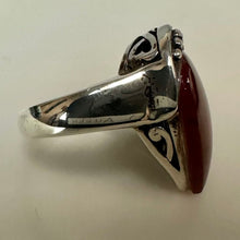Load image into Gallery viewer, Vintage Sterling Carnelian Heart Ring sz 6
